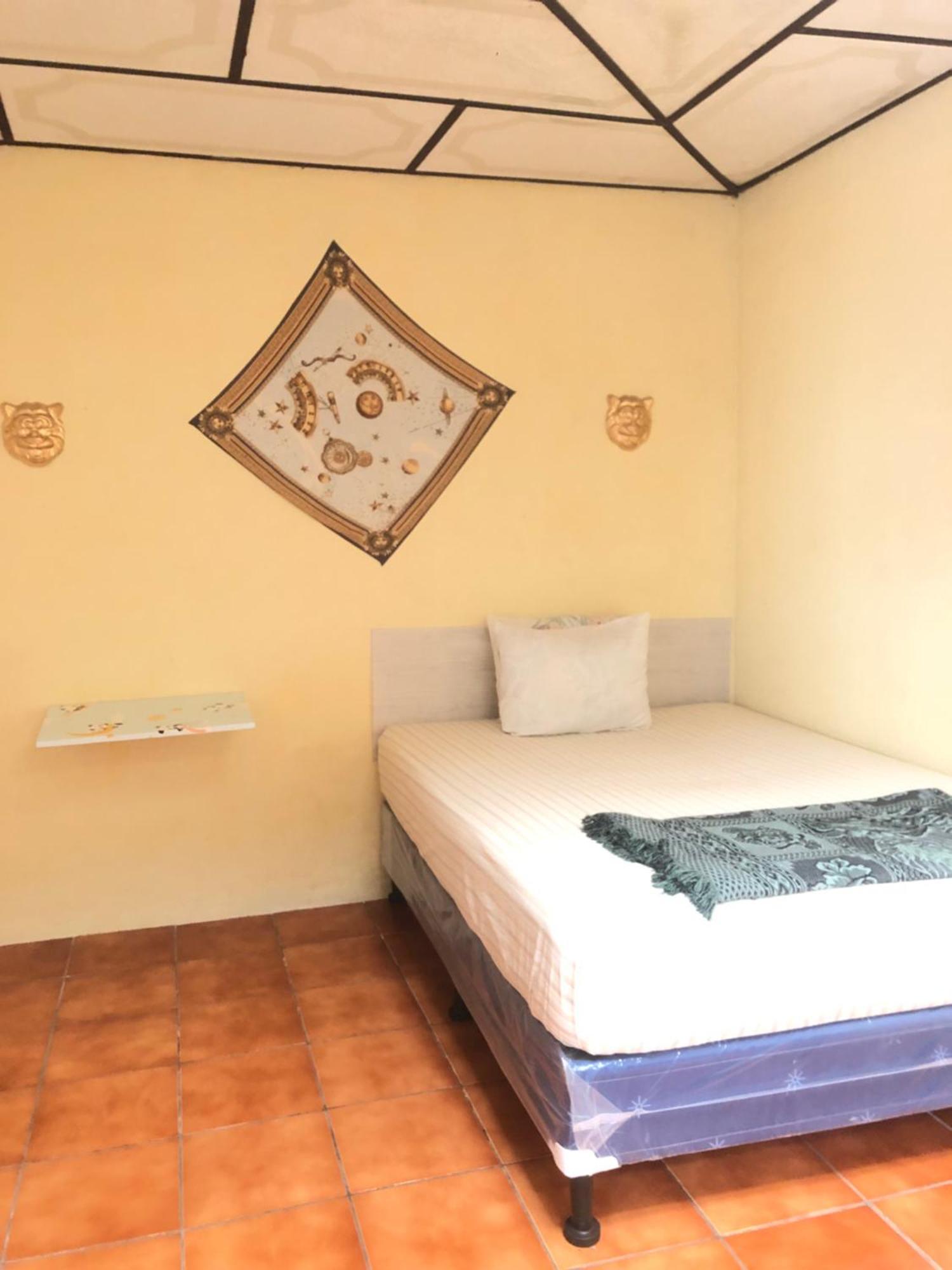 Hotel Hospedaje Basico El Jaguar Antigua Esterno foto